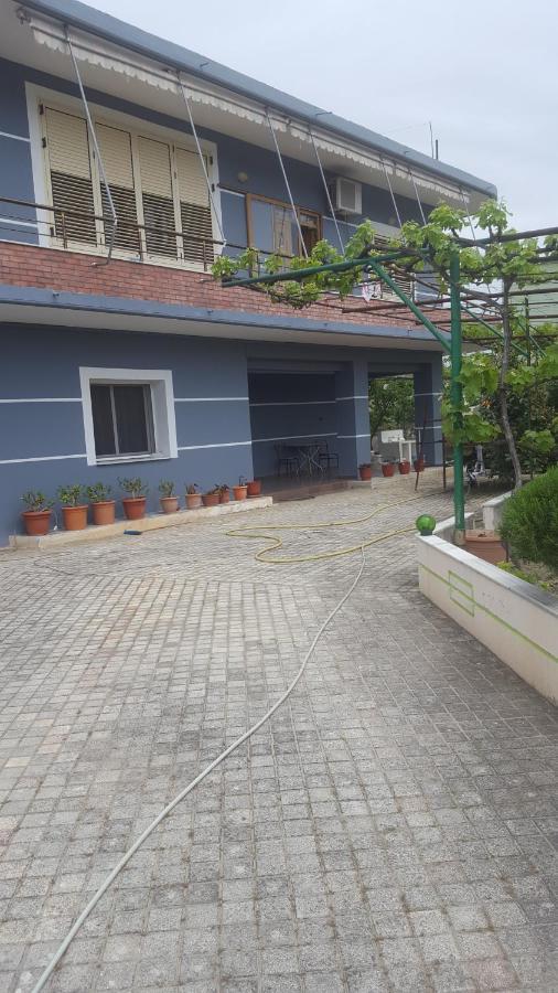 Vila Demo Vlorë Екстериор снимка
