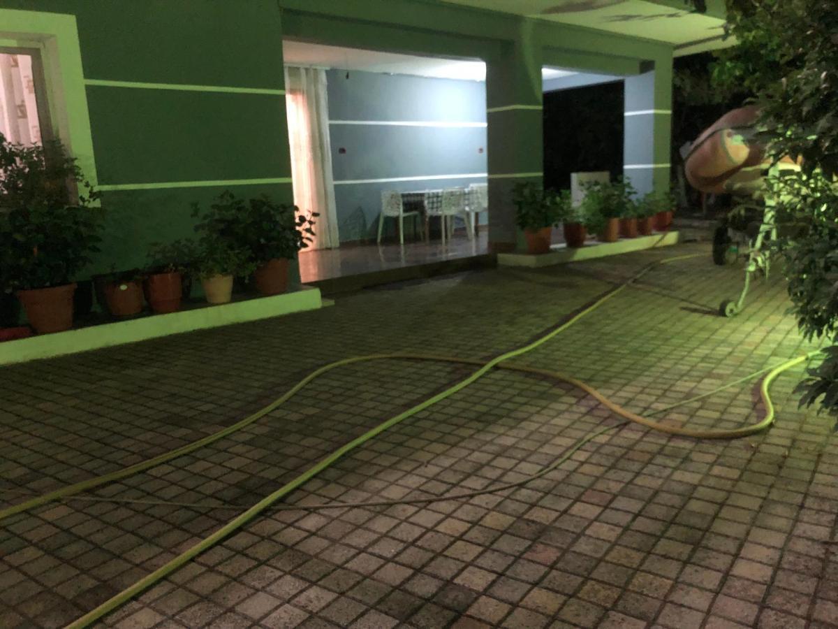 Vila Demo Vlorë Екстериор снимка